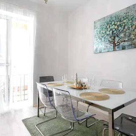 Precioso Piso En Playa Caleta Апартаменты *