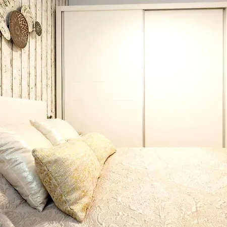 Precioso Piso En Playa Caleta Appartement *